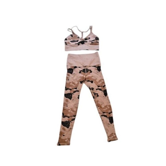 Avocado Sports Bra Leggings Set Camo - Women's Size Small/Medium Matching Set - Picture 1 of 10